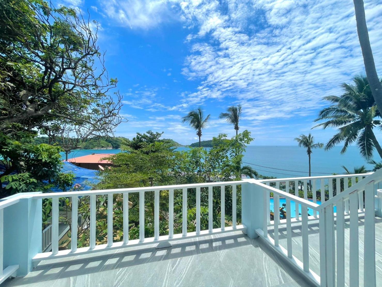 Naiharn On The Rock Resort Phuket Nai Harn Bagian luar foto